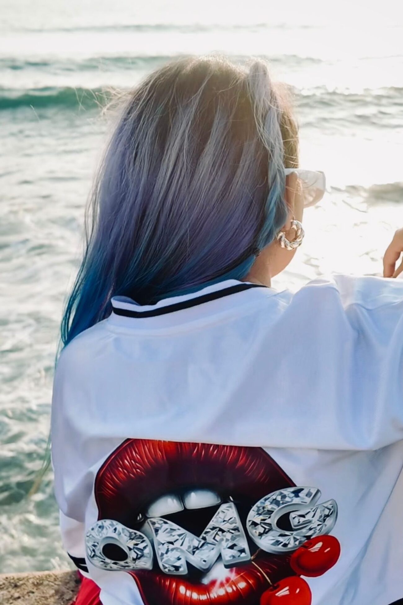 WHITE HOT 🤍🔥🥵 - Image 2